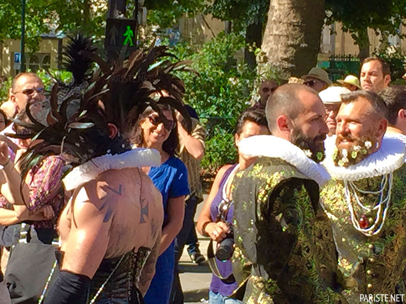 Gay Pride Paris - Paris Onur Yürüyüşü - Marche des Fiértés Paris Pariste.Net