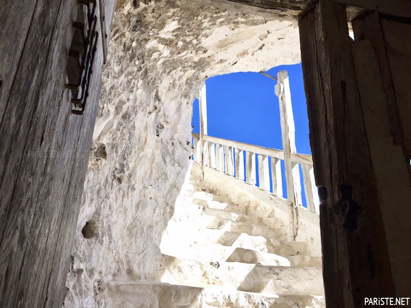 La Roche Guyon Şatosu - Chateau de la Roche-Guyon Pariste.Net