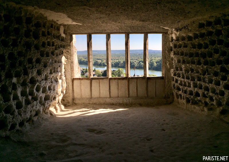 La Roche Guyon Şatosu - Chateau de la Roche-Guyon Pariste.Net
